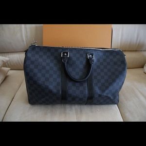 AUTHENTIC Louis Vuitton Keepall 45